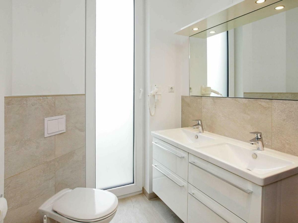 8 Person Holiday Home In Wendtorf エクステリア 写真